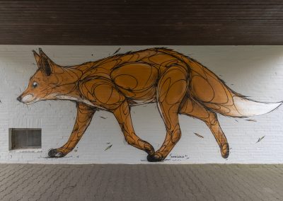 Streetart Werk an einer Wand: Zu sehen ist ein illustrierter sehr großer Fuchs